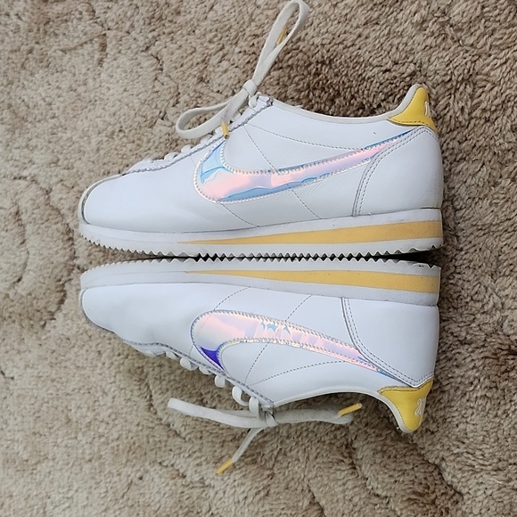 Nike Classic Cortez White Topaz Gold 2019 Womens 8.5 - Picture 14 of 16